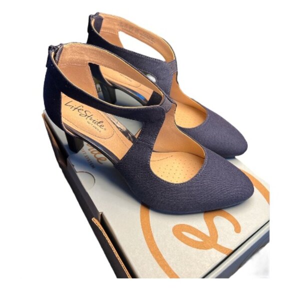 Women's Life Stride Giovanna Navy Blue Heels Pumps Almond Toe Comfort Size 7.5 - Picture 2 of 9